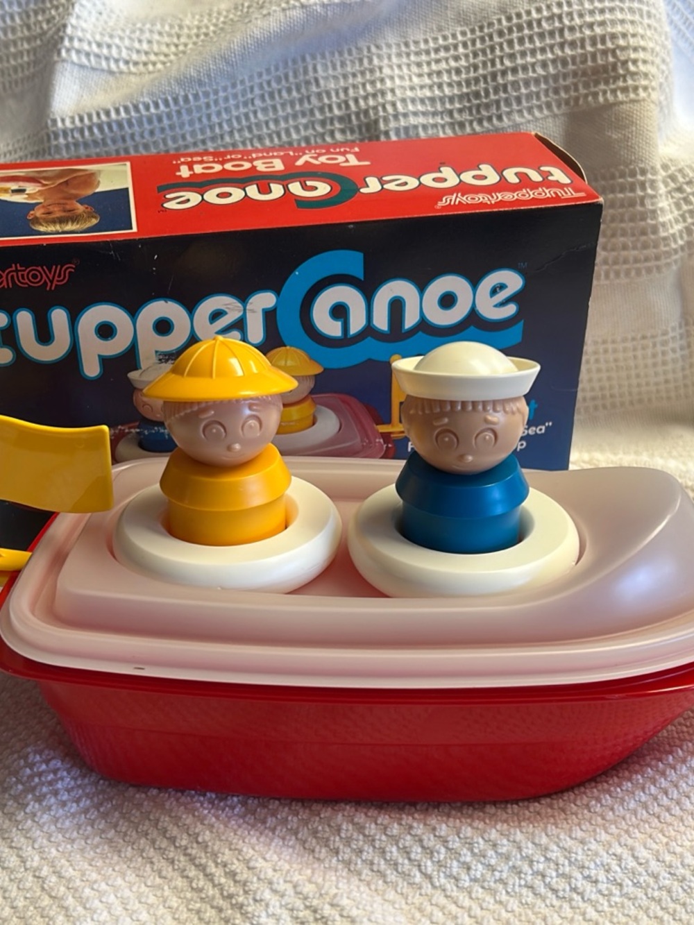 Tupperware TupperCanoe Bath Toy Set - Red, Yellow & Blue Toddler Bath/Pool Toy